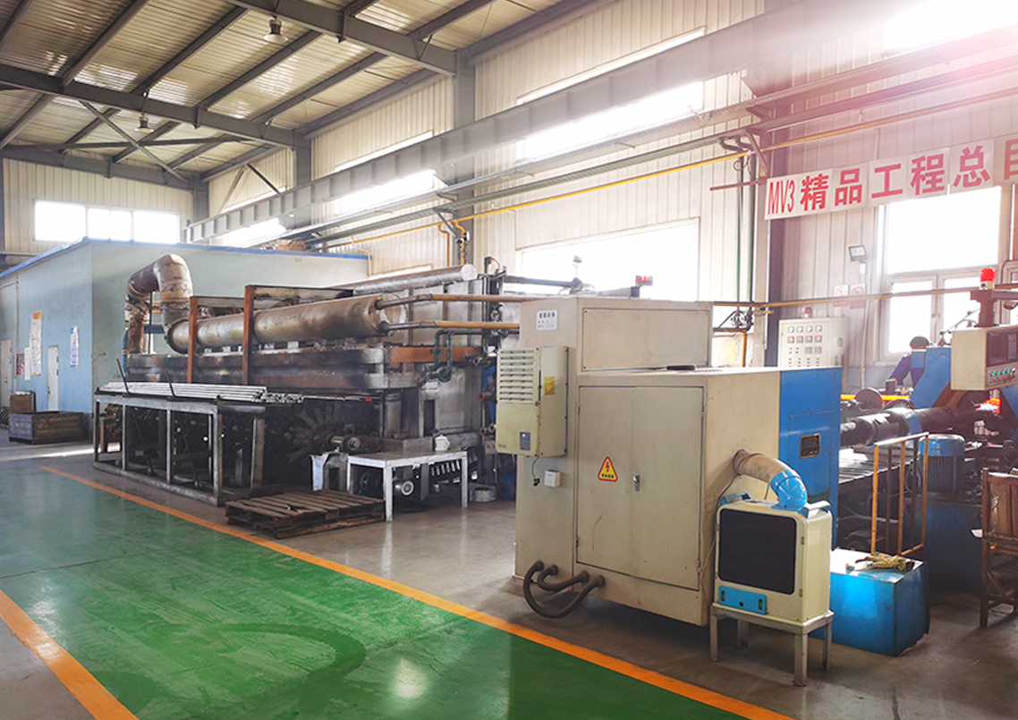  奧鵬汽車(chē)零部件生產(chǎn)車(chē)間 - 6